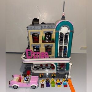 LEGO #10260 Downtown Diner